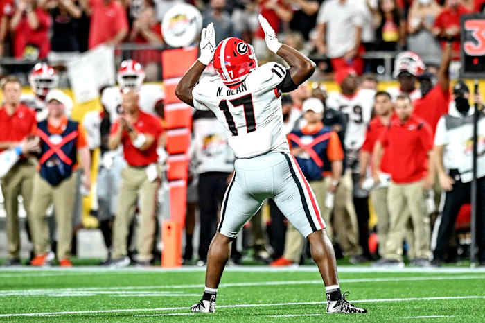 Georgia LB Nakobe Dean celebrates tackle